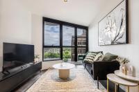 Luxe, Stylish & As-New Apt w Pool, Gym =& Car Park - B&B Melbourne