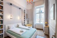 4BR Artdeco Elegance with Sauna - B&B Budapest