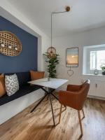 Schöne Altbauwohnung mitten in der Altstadt - Bed and Breakfast