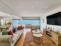 Seaside Apartment opposite Seapoint Promenade. - B&B Cape Town