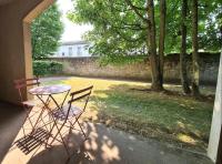 La Closeraie appartement centre de senlis, parking et terrasse - Bed and Breakfast