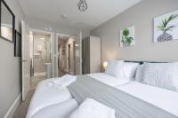 3 Bed, 3 Bath - Brighton Home By Primal Estates Short Lets in Brighton - Bed and Breakfast