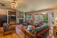 Cozy Home w/ Hot Tub: 7 Mi to Pagosa Hot Springs - Chambres d'hôtes Pagosa Springs