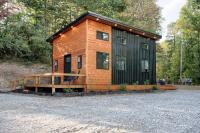 Sleeps 5-6 Near RRG-Hot Tub-Nice Sunrise-Quiet - Chambres d'hôtes Beattyville