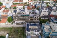 Apartamento com duas suítes no centro de Bombinhas - B&B