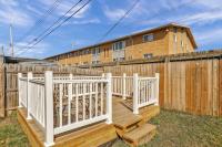 5 Bedroom, 6 Bed Cozy and Spacious Home - B&B Lansing