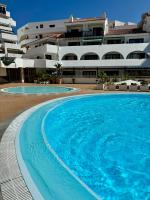 Fañabe Stunning Beachfront Penthouse Parque Royal Adeje Tenerife - B&B Adeje