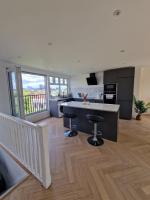 Loft apartment with skyline views of Canary Wharf - Chambres d’hôtes Londres