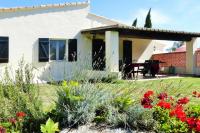 Holiday Home in Camargue with Private Pool - Ferienwohnung Salin-de-Giraud