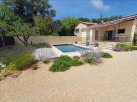 Holiday home with private pool, Vaison-la-Romaine - B&B
