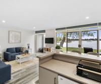 Yarrawonga Lakeside Apartment 27 - B&B