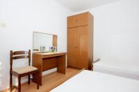 One-Bedroom Holiday Home