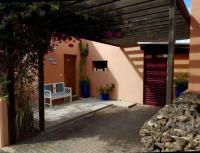 Villa KITE KATE, cozy space, house and garden - B&B La Oliva