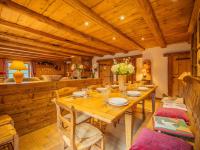 Spacieux appart 5 ch au cœur du village, charme savoyard, WiFi, cheminée décorative - B&B La Clusaz