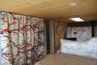 High Mountain Desert Earthship with Stunning Views - B&B Crestone