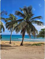Close to Embassy Hotel, beach, restaurants and nightlife - Bed and Breakfast Higuillar