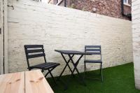 Swiss Haven - Spacious 3 Bedroom House - B&B Liverpool