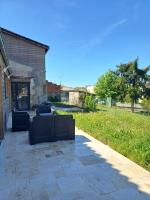 maison avec jardin 4 pers, 2 lits, billard, wifi, clim - B&B