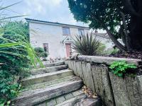 Carden Hill House - 4 Bedrooms - Sleeps 9 - Free Parking - Games Room - Ideal for Contractors, Families and Large Groups - B&B Brighton