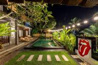 Eco Family Retreat, Rice Field & Jungle Views, Shared Pool, Nature Inspired Villa - Chambres d'hôtes Ubud