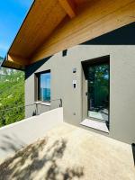 Appartamento con 2 Camere da Letto e Vista Lago