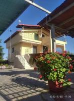 Villa with Garden View