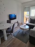 Tri Palme 2 - Ferienwohnung Banja Koviljača