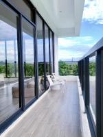 King Room with Mountain View