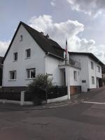 Schönes Zimmer im Einfamilienhaus - Ferienwohnung Rödermark
