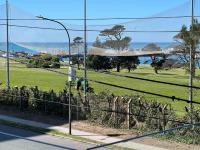 Escapada de Lujo Vista Mar y Golf Playa Grande - B&B Mar del Plata