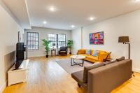 Walk to Journal Square: Modern Apt ~ 4 Mi to NYC! - B&B Jersey City