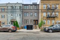 Walk to Journal Square: Modern Apt ~ 4 Mi to NYC! - B&B Jersey City