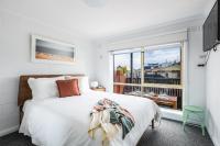 Metres from the Beach, Outdoor Area, Spacious - B&B