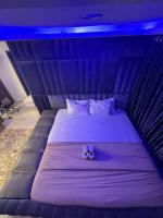 Cozy Pent House with Balcony for R&R - B&B Ankuru