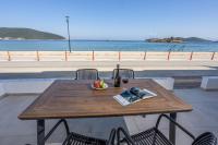 Aurora seaside grand suite - Bed and Breakfast Néa Péramos