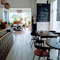Luxe Apt close to Airport&Mall with a Rooftop Pool - B&B Accra