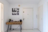 LB Vacation Rentals I Spacious 2BR Apartment with Terrace, Balcony - B&B Mougins