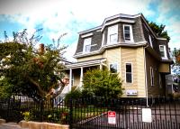 2 bedroom Boston condo in Jamaica Plain with parking - B&B Boston