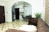 Caroline Appt -spacious deluxe 2 bedroom appt - Ferienwohnung Accra
