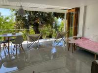 Green Villa Sambirenteng - B&B Geretek