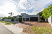 Villa 3 Doors Down - Ferienwohnung Port Elizabeth