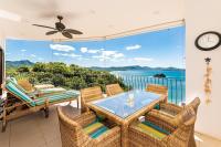 Oceanfront Infinity Pool and Sunset Veranda - B&B Playa Flamingo