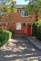 ExCeL Single Room - 5 min walk to ExCeL & Elizabeth Line - Bed and Breakfast Londen