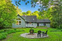 Secluded Home Walk to Marina GameRoom & HotTub - B&B Sister Bay