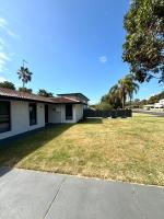 Versatile summer beach house or cosy winter retreat! - B&B
