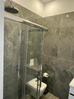 Vila 21 at Blloku Area - B&B Tirana