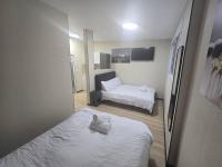 Ryo 24 דירה במלון בוטיק 2 דקות מטיילת בת ים - B&B Bat Yam