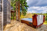 1 Mi to Ski Lift: Mtn-View Breck Home w/ Hot Tub! - Chambres d'hôtes Breckenridge