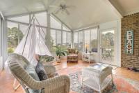 Wilmington Home with Sunroom and Private Deck! - B&B