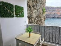 Relax Beachfront Vistas al Mar Studio in Tenerife - B&B Icod de los Vinos